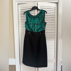 Tahari Arthur S. Levine Green Floral Sheath Elegant Dress | Size 10